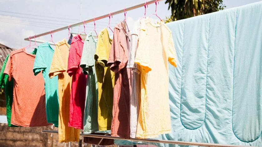 drying clothes dp31588285