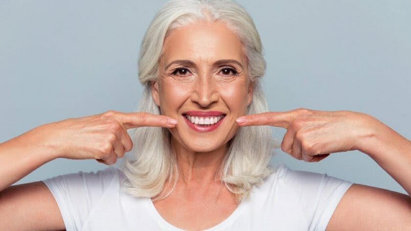 woman smile s773757976